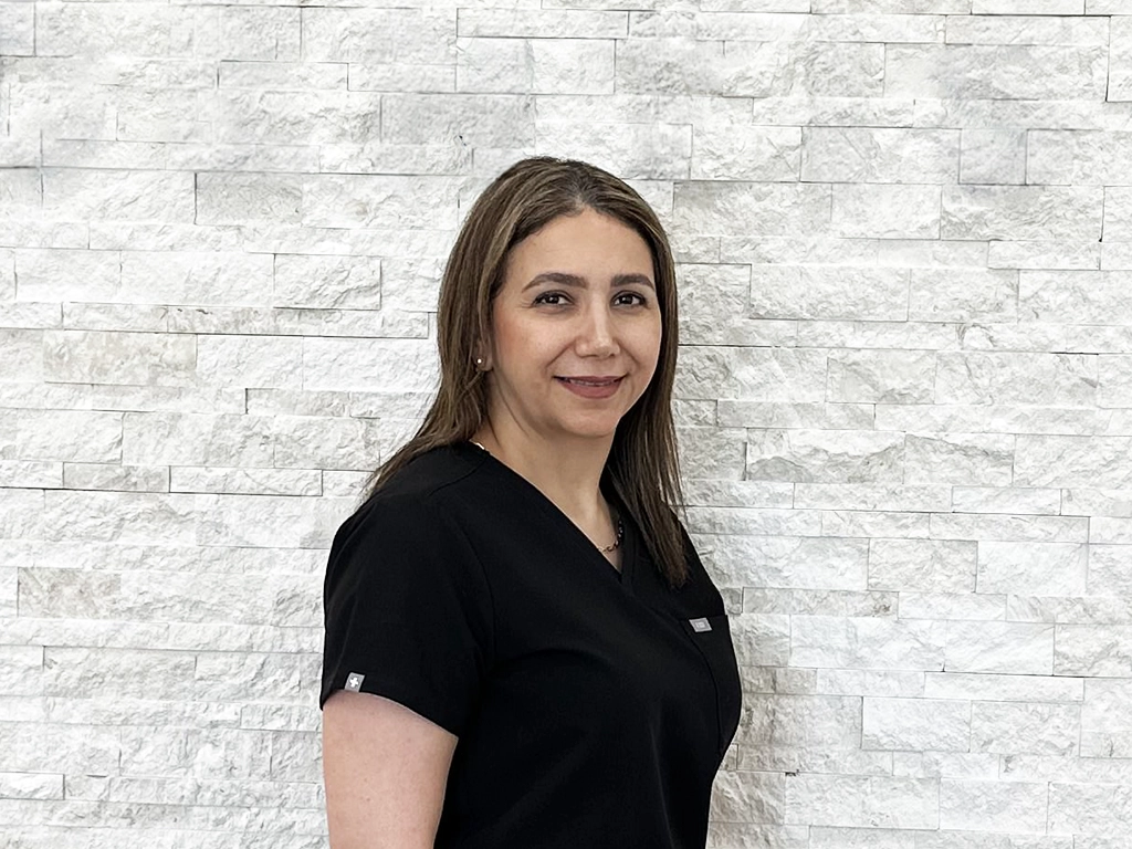 doctor bagheri white tulips dentistry